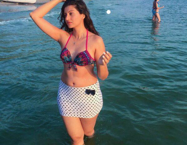 Hamsa-Nandini-Looks-like-a-Mermaid-out-of-the-Sea