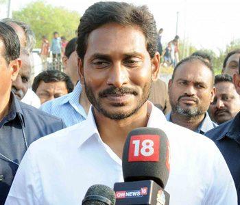 Jagan-Appears-More-Composed-than-Chandrababu-Naidu--and-KCR