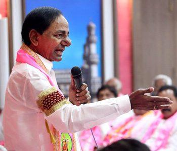 KCR's-Wrong-Steps-in--National-Politics
