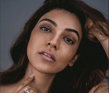 Tanned and Freckled, Kajal's De-Glam Look