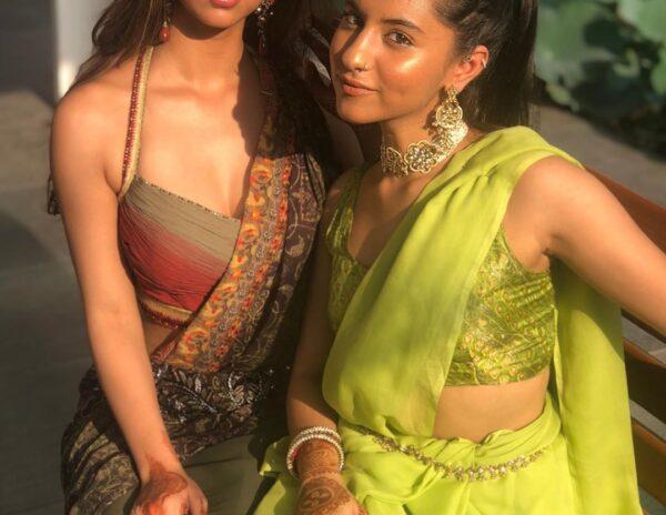 SRK Daughter's Suhana Khan Killing Sari Look