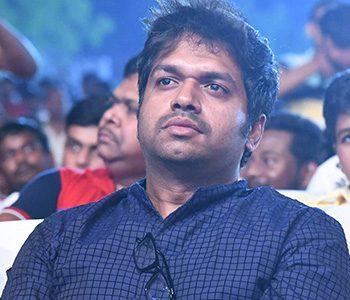 Vijayashanthi-Crucial-for-Mahesh-Babu--Mass-Outing