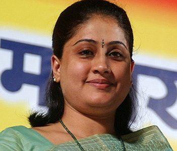 Vijayashanthi-Crucial-for-Mahesh-Babu's-Mass--Outing