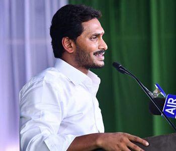 YS-Jagan-in-Dilemma-About--Government's-Social-Media-Strategy