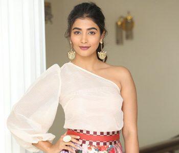 bad luck for Pooja Hegde in tollywood