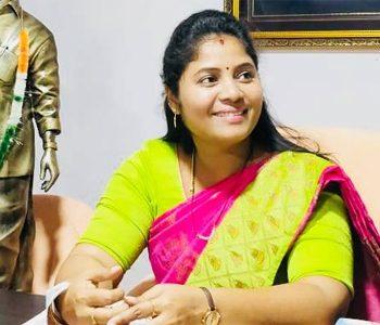 Deputy cm of Andhra Pradesh Pushpa Sreevani escaped from risk