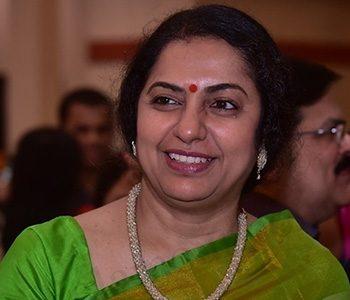 Suhasini-Maniratnam's-Sense-of-Humor-on-Hubby's--Heart-Attack