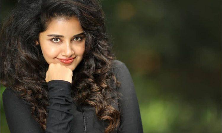 Mallu Girl Gets Another Chance, Nikhil Turns Saviour