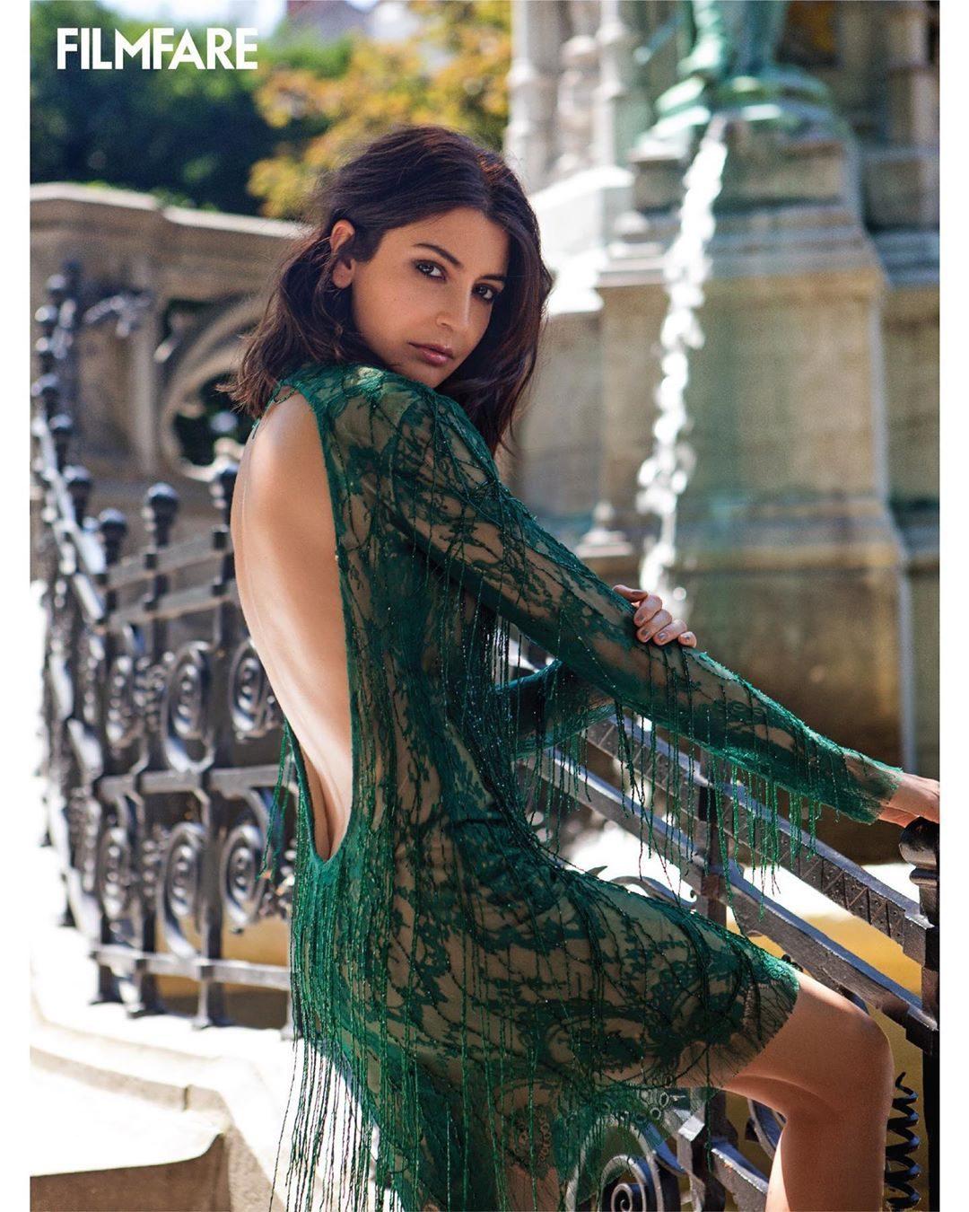 Anushka-Sharma-Ultimate-Seduction-