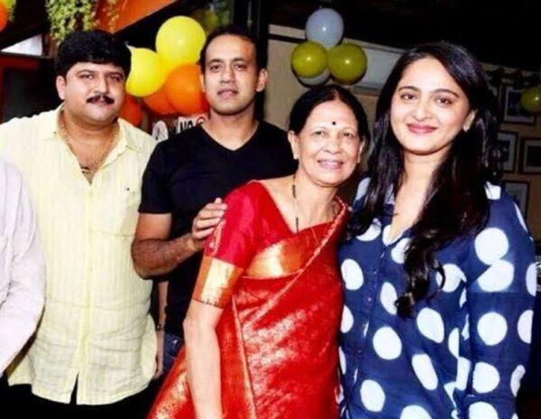 Anushka-Shetty-Is-a-Class-Apart