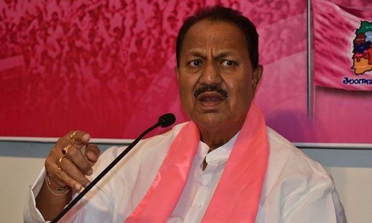 D Srinivas Attends TRS Meeting, Telangana Politics Turns Spicier