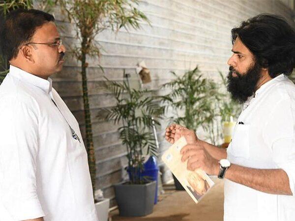 JD-Lakshmi -Narayana-leaving--JanaSena-Party