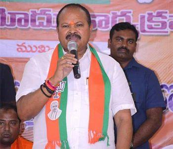 Kanna Lakshmi Narayana comments on Chandrababu naidu and nara lokesh