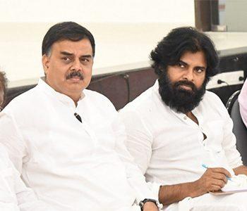 Pawan Kalyan to Brainstorm About Party Strengthening