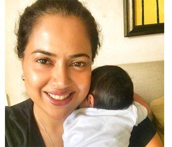 Sameera-Reddy-Instagram