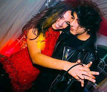 Shahrukh-Khan-Son-Hugging-Some-Mystery-Girl