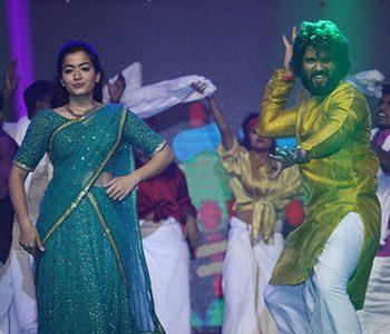 Vijay-Deverakonda-and-Rashmika-Mandanna-Putting-Their-Blood-and-Sweat