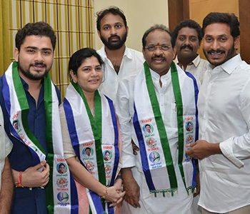defeated-ysrcp-mla-thota-vani--amanchi