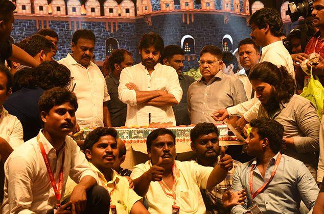 Chiranjeevi-Birthday-Celebrations---Pawan-Kalyan