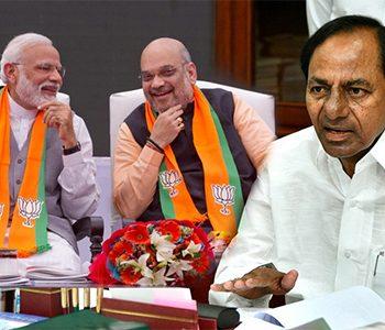 Narendra-Modi-and-Amit-Shah-Puts-KCR-in-A-Fix-with-Jammu-Kashmir-Issue