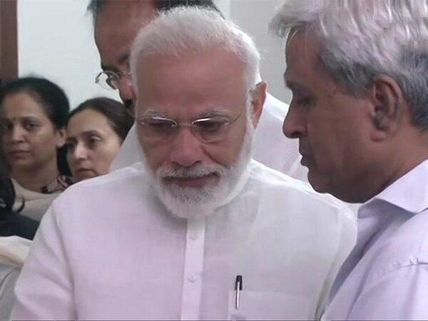 Narendra Modi gets emotional as he pays last respects to Sushma Swaraj