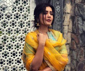 Raashi Khanna on the sets of Venky Mama