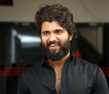 Vijay Deverakonda to Choose Between Nag Ashwin & Puri Jagannadh?