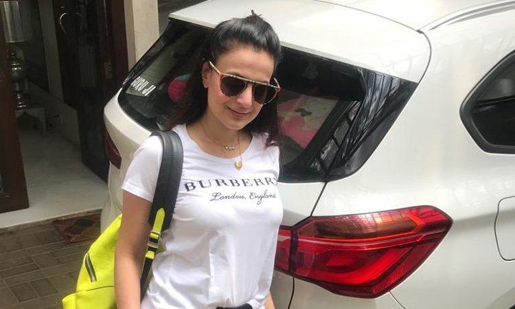 She asks, "Where has journalism reached?" The miscreants who are spreading this hoax even shared a picture of a car that met with an accident claiming it to be Ameesha's car. Clearly, it's not Ameesha's car, and she is totally hale and hearty tweeted the actress. 