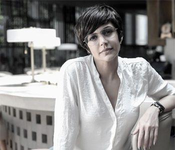 Well Mandira Bedi's Hot in Saree, Hotter in Bikinis