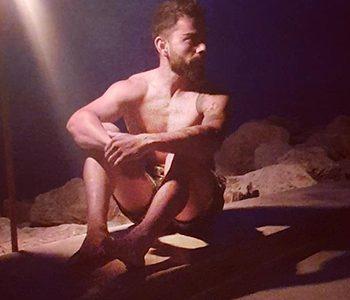 Pants-Off!-Virat-Kohli's-Skin-Show-Attracts-Insane--Trolls