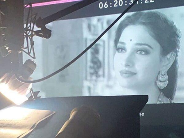 Tamannaah-Bhatia-Announces-Finishing-Hindi-'Sye-Raa'