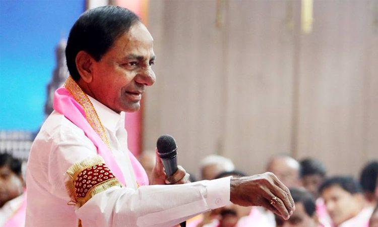 When in Trouble, Rake Anti-Andhra Sentiment: KCR's MantraWhen in Trouble, Rake Anti-Andhra Sentiment: KCR's Mantra