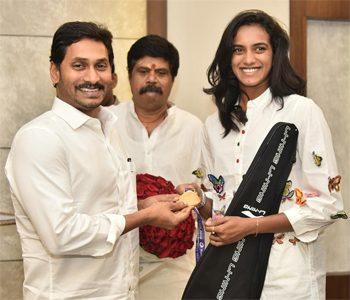 YS Jagan - PV Sindhu