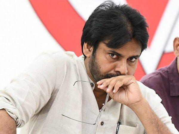 YSRCP Leaders cerbal attack on janasena  pawan kalyan