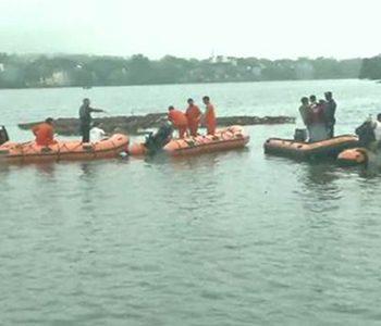 godavari-boat-tragedy-sakshi-vs-jana--sena
