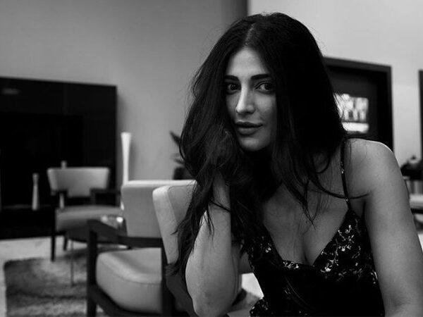 Actress-Shruti-Haasan-was-a-Big-Time-Whisky-Lover