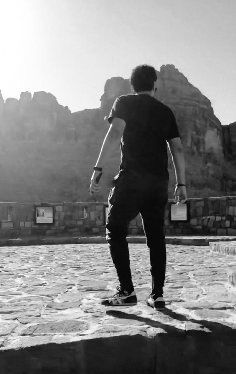 Akhil Akkineni Bommarillu Bhaskar Movie Shooting in Arabia