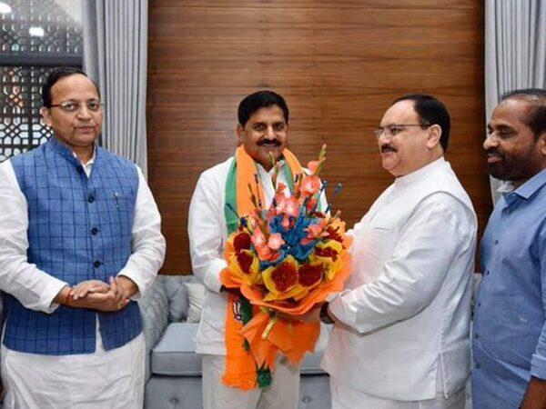 Former-AP-Minister,-TDP-leader-Adinarayana-Reddy-joined-in-BJP