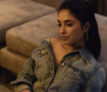 Nani's Actress Priyanka Arul Mohan Trying Hard for Attention