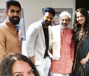 Rajamouli Dhoti Surprise at London Royal Event