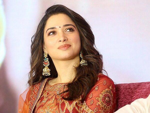 That-Scene-Helped-Tamannaah-Bhatia-Steal-the-Show-from-Nayanthara