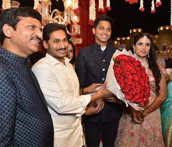 YS Jagan attends PONGULETI SRINIVAS REDDY son wedding