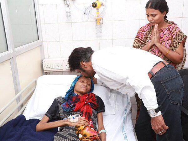 Balayya's-Kind-Heart-Becomes-The-Talk-of-Social-Media