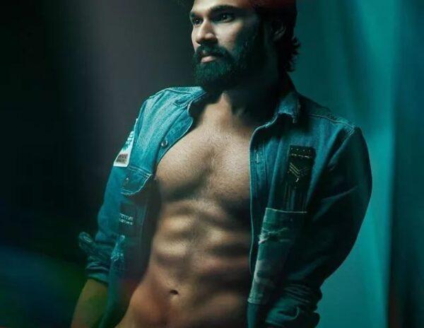 Bellamkonda Sai Srinivas Hustled Up with 8-Pack