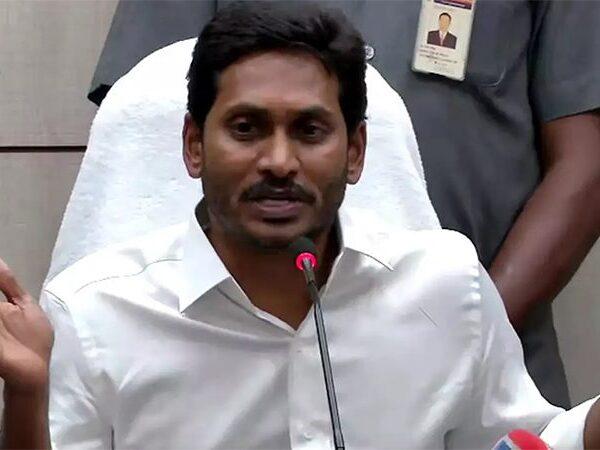 Jagan-Following-Chandrababu-Naidu-in-Dealing-with-BJP