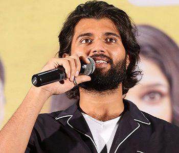 Vijay-D's-'Tablet'-Moment--Trolled