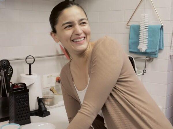Alia Bhatt - Kitchen