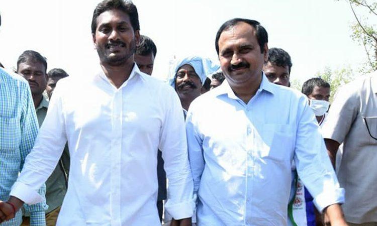 Jagan Asks Capital Region Leaders Not To Defy Government Line