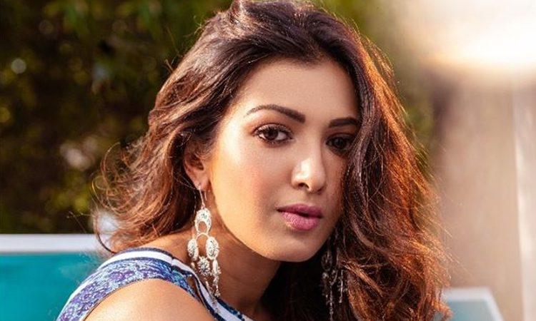 Catherine Tresa Alexander to romance nandamuri balakrishna