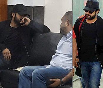 Crowd-Goes-Mad-About-Jr-NTR-at--Airport